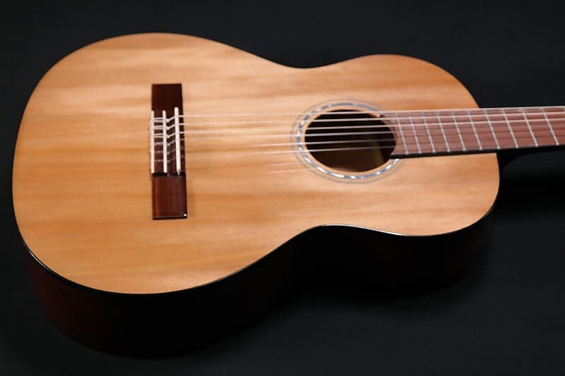 

Акустическая гитара Fender FA-15N 3/4 Nylon w/ Gig Bag 212
