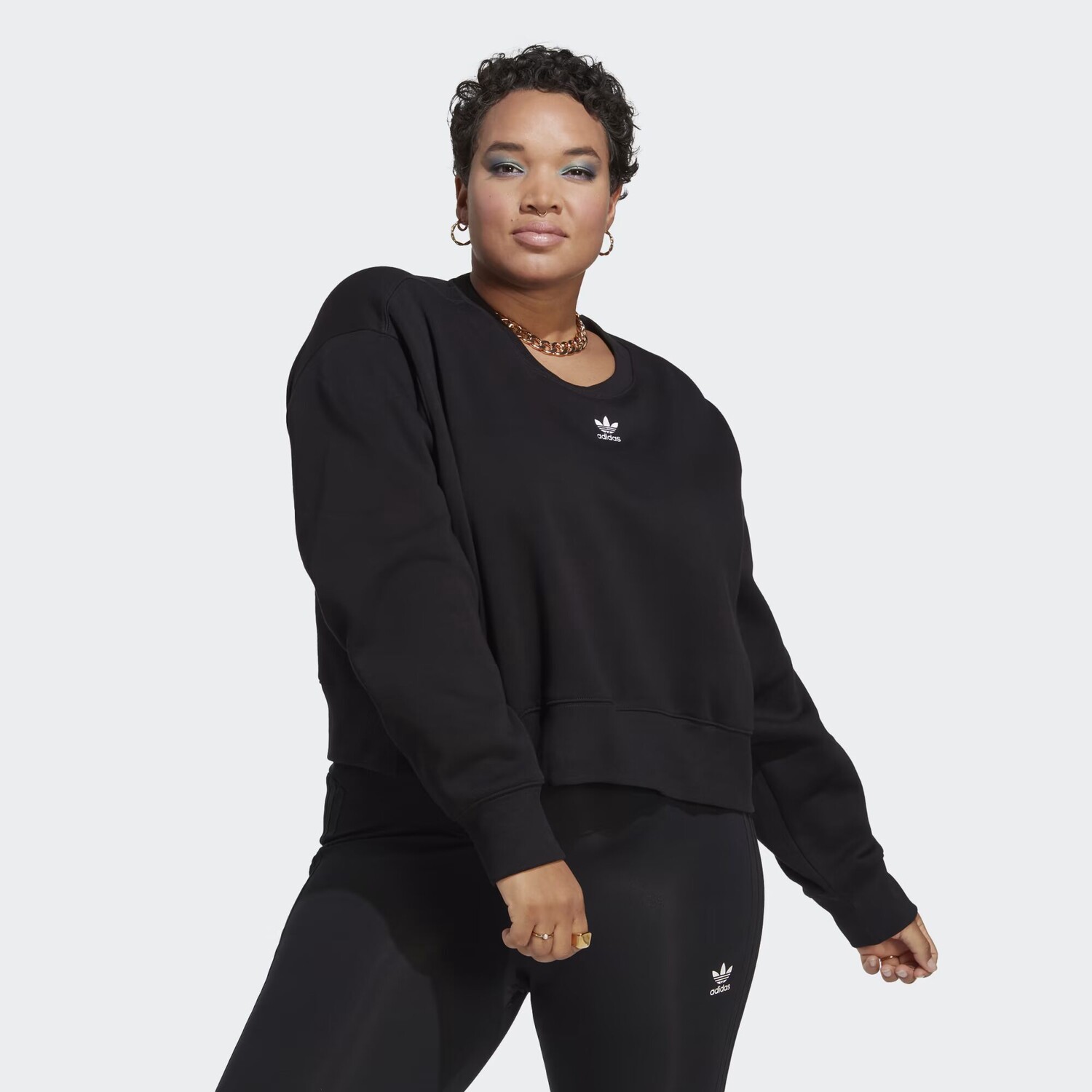 

Толстовка Adicolor Essentials Crew (большие размеры) Adidas, цвет Black