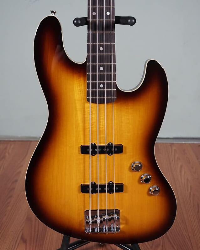 

Басс гитара Fender Aerodyne Special Jazz Bass, Chocolate Burst w/ Deluxe Gig Bag
