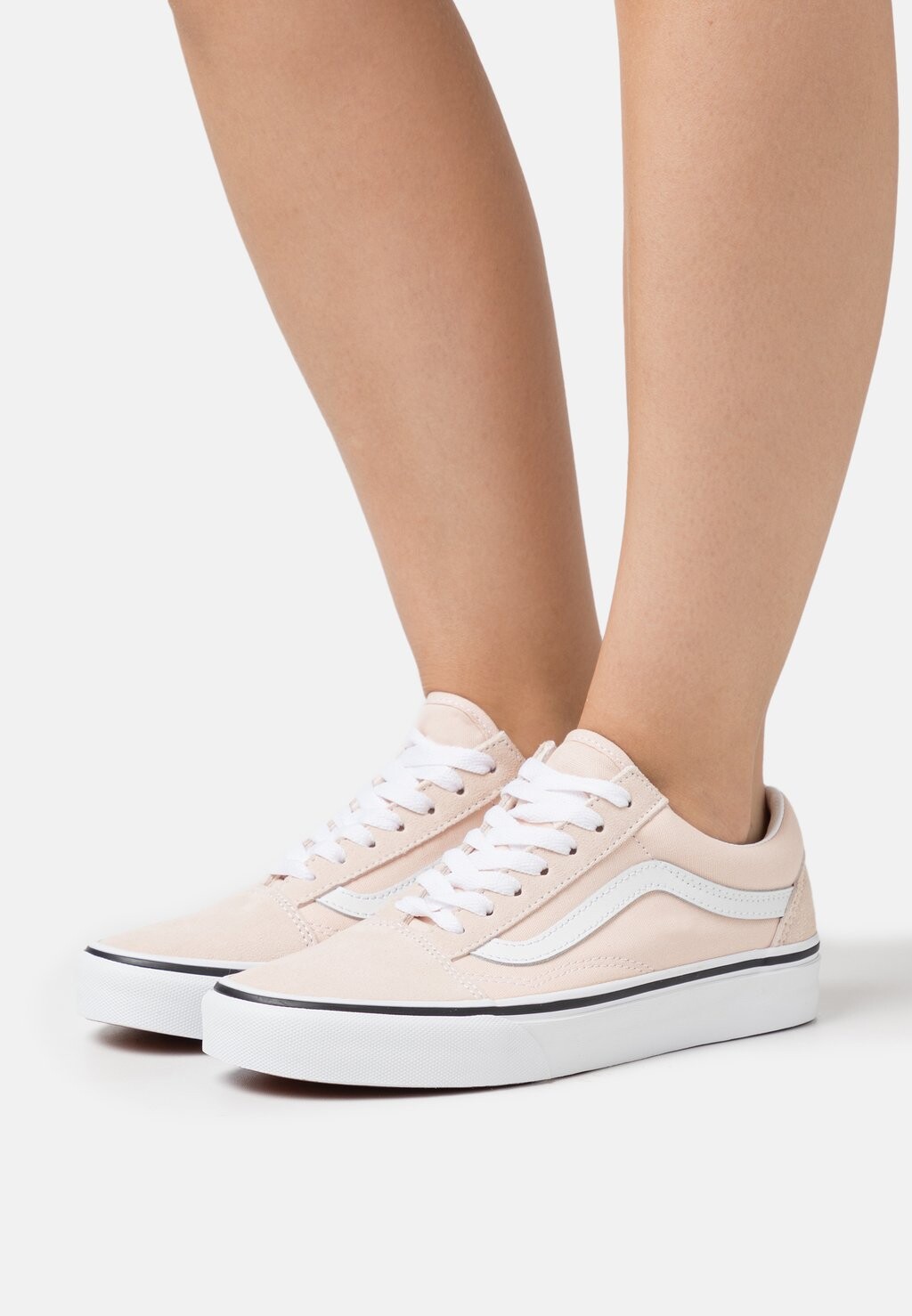 

Кроссовки Vans