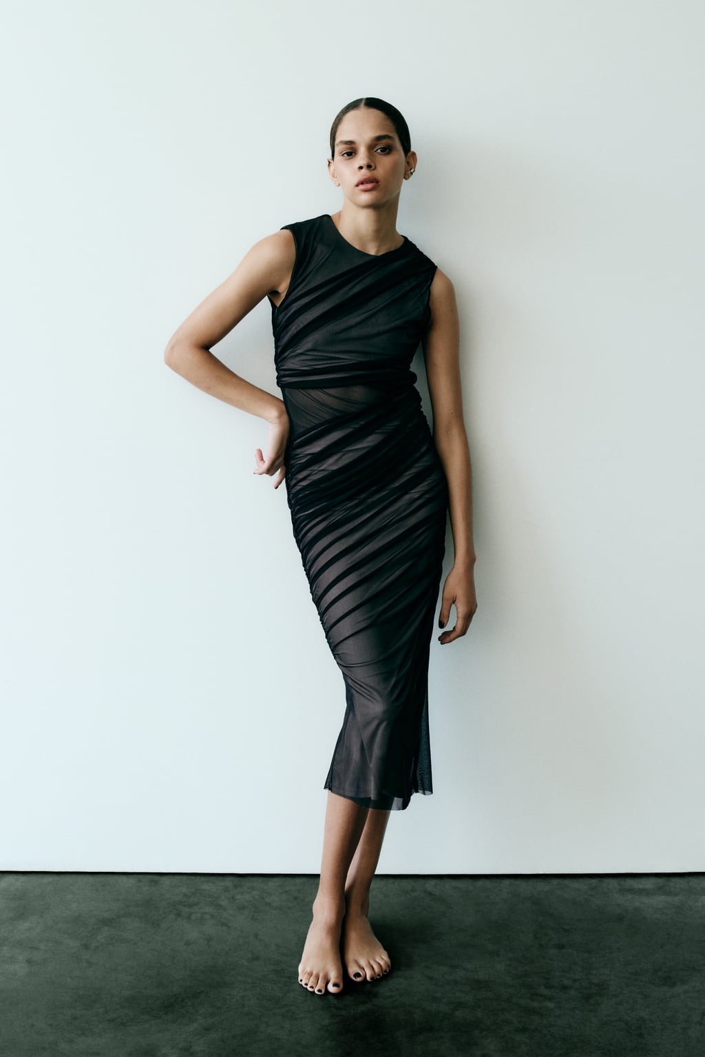 

Контрастное платье из тюля ZARA, черный