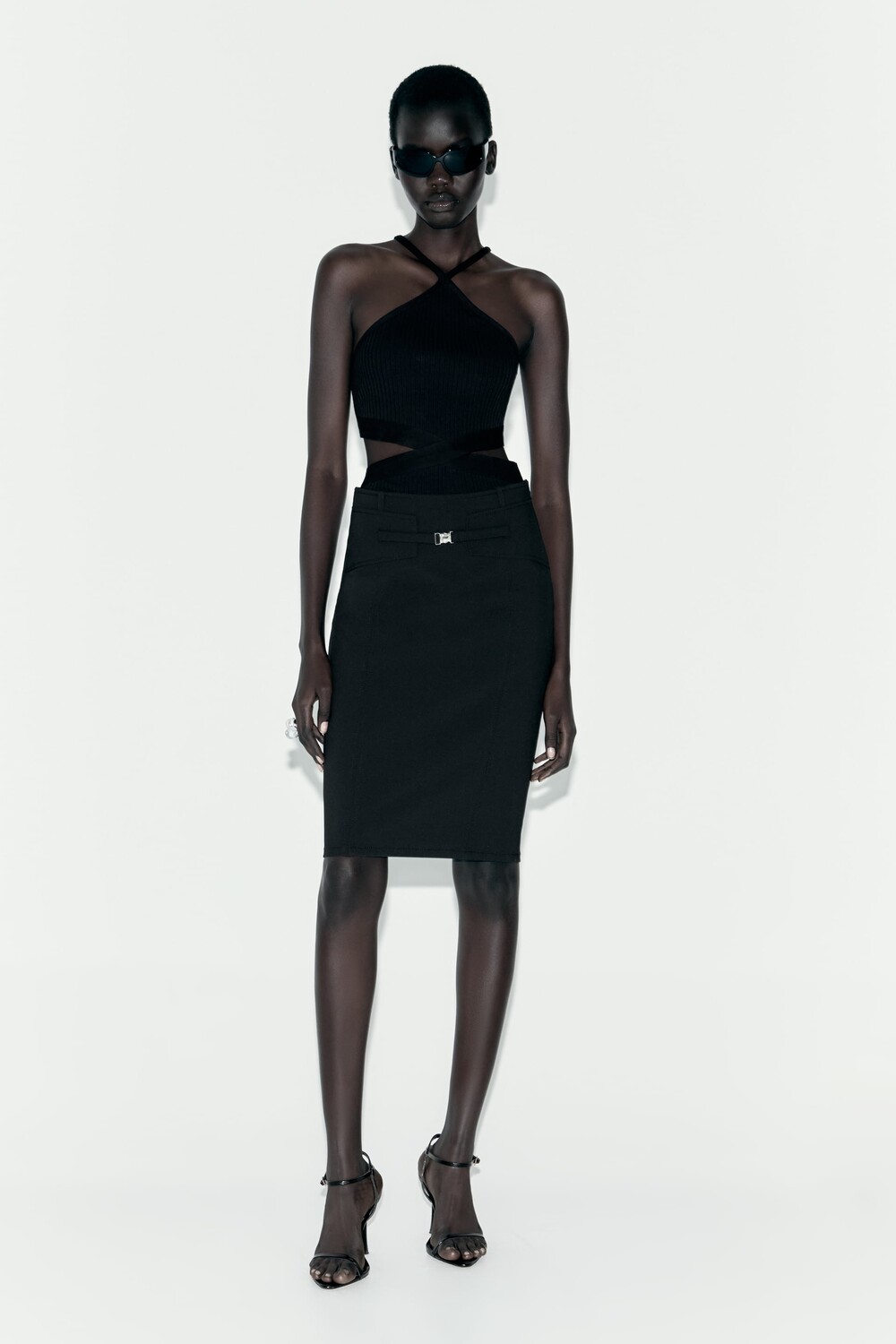 

Лента с декоративным отверстием Zara, черный