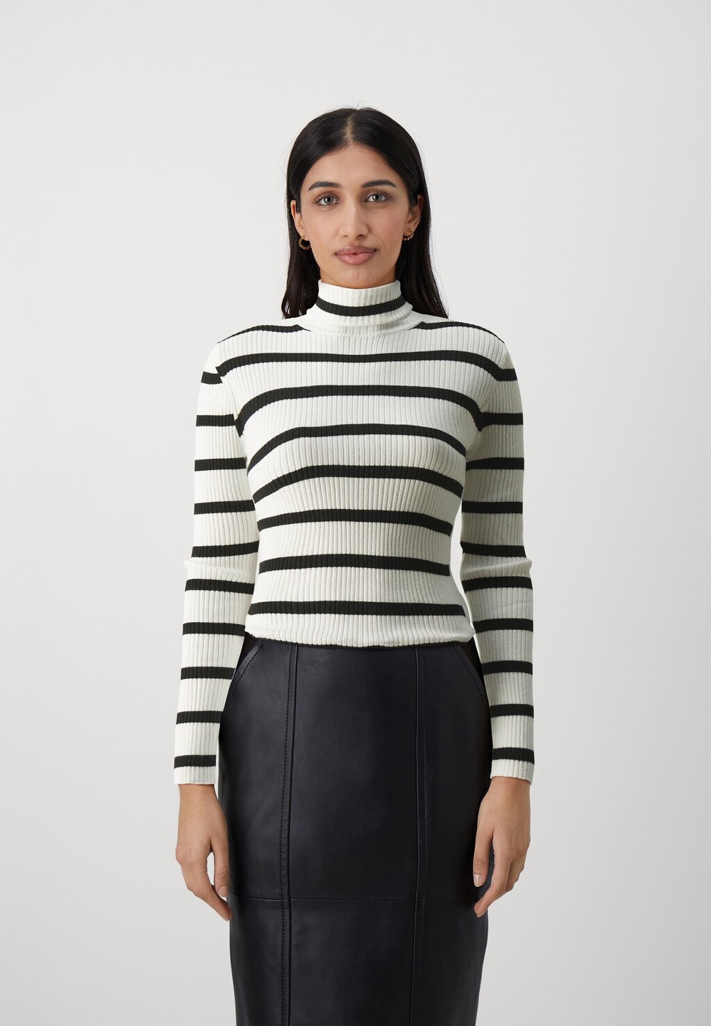

Джемпер ENCELIABBIRENA ROLL NECK Bruuns Bazaar, белый