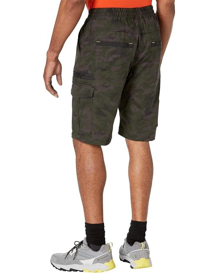 

Шорты Caterpillar Foundation Cargo Shorts, цвет Night Camo