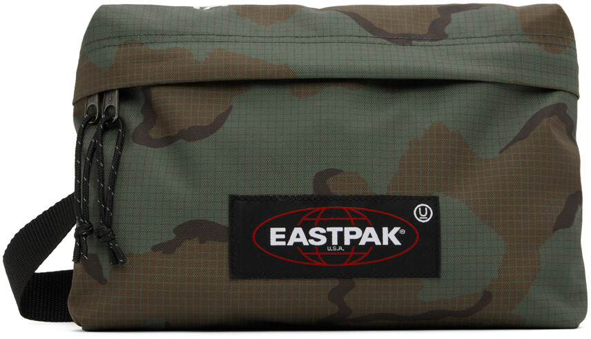 

Черная сумка через плечо Eastpak Edition UNDERCOVER