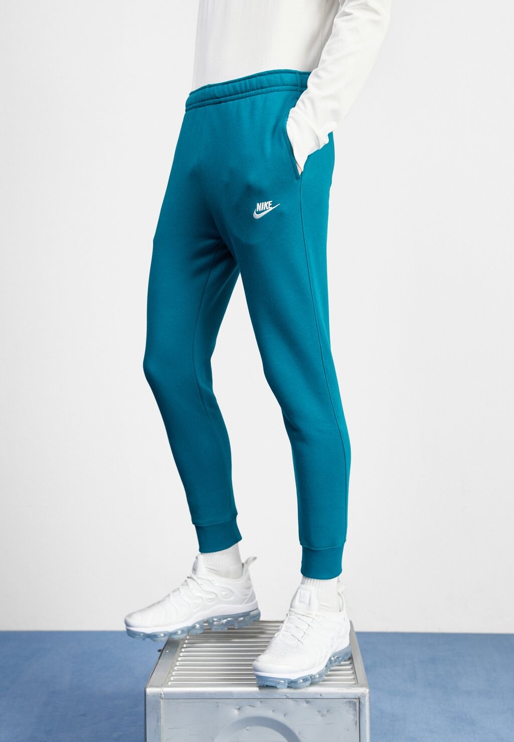 

Спортивные брюки Nike, бирюзовый/белый