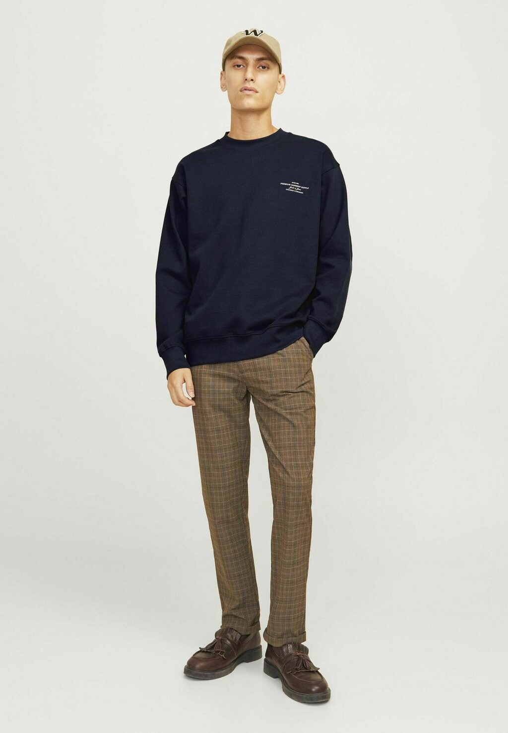 

Толстовка с капюшоном GEDRUCKT Jack & Jones, темно-синий