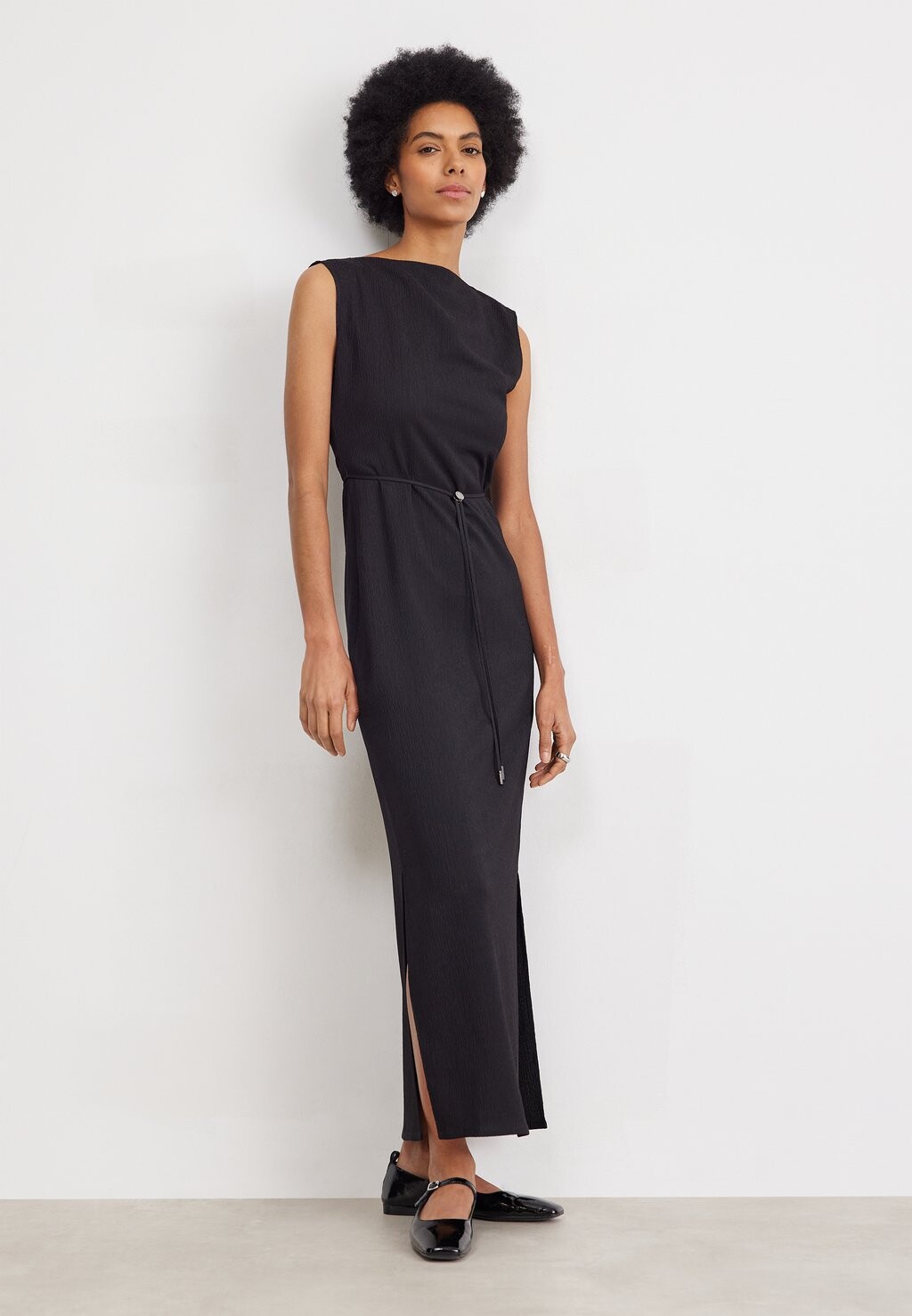 

Платье CRINKLED MAXI SHIFT DRESS Calvin Klein, цвет black