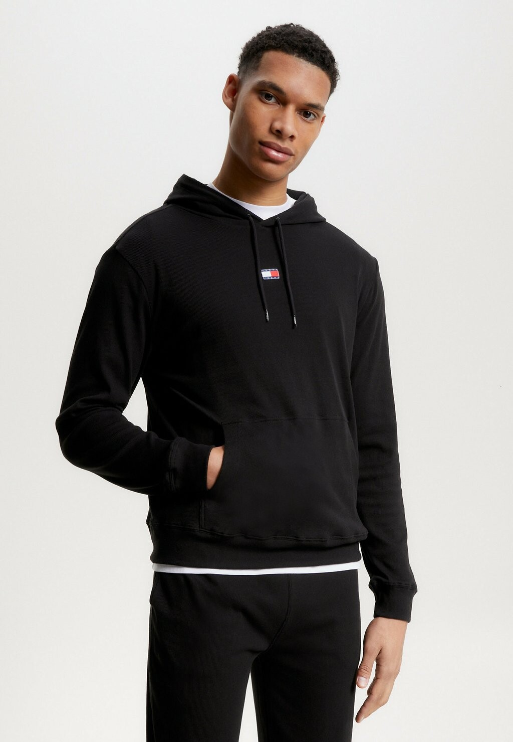 

Толстовка HERITAGE BADGE LOUNGE Tommy Jeans, черный
