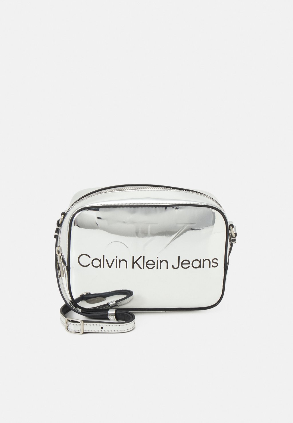 Сумка Calvin Klein Jeans СУМКА SCULPTED MONO, серебристый сумка calvin klein cmust washbag mono черный