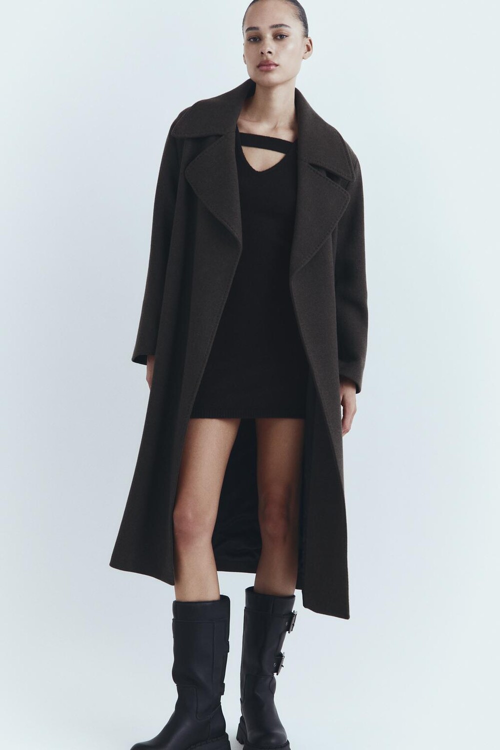 

Трикотажное платье с коротким рукавом ZARA, черный