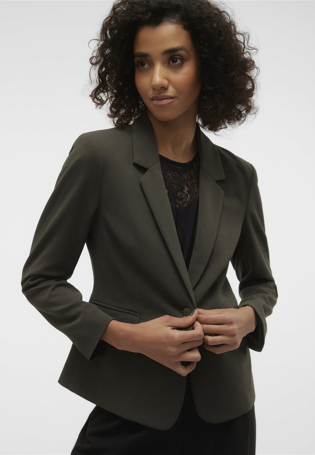 

Блейзер Vmsara Slim Vero Moda, цвет peat