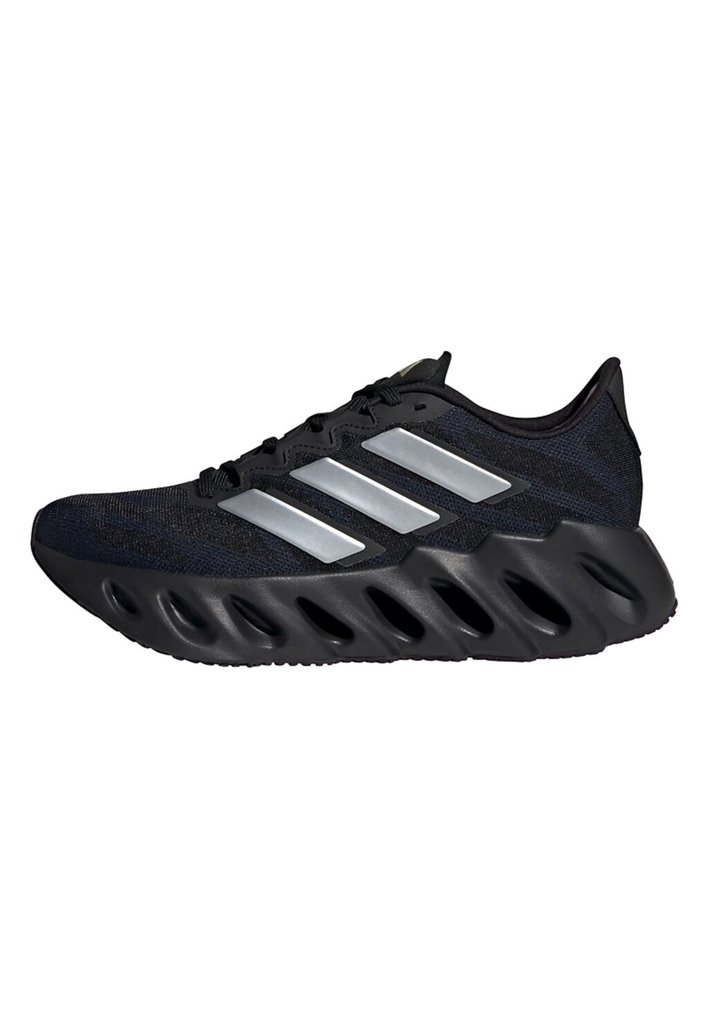 

нейтральные кроссовки Switch Fwd Adidas, цвет legend ink silver metallic core black