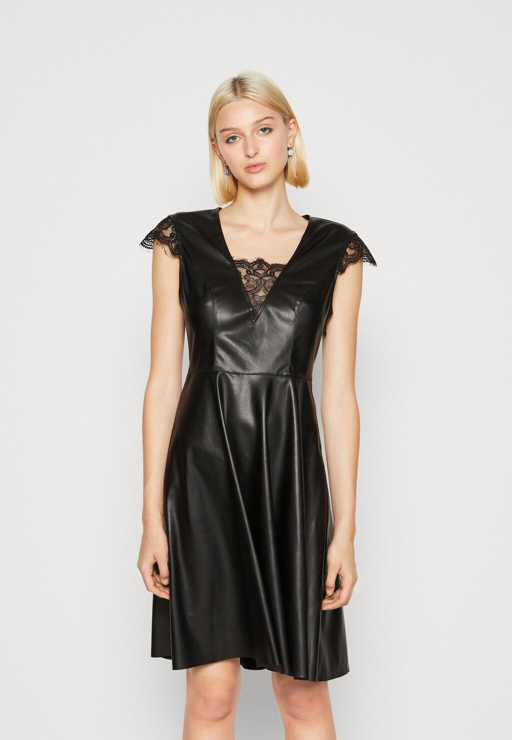 

Дневное платье ONLMINJA DRESS ONLY, цвет black