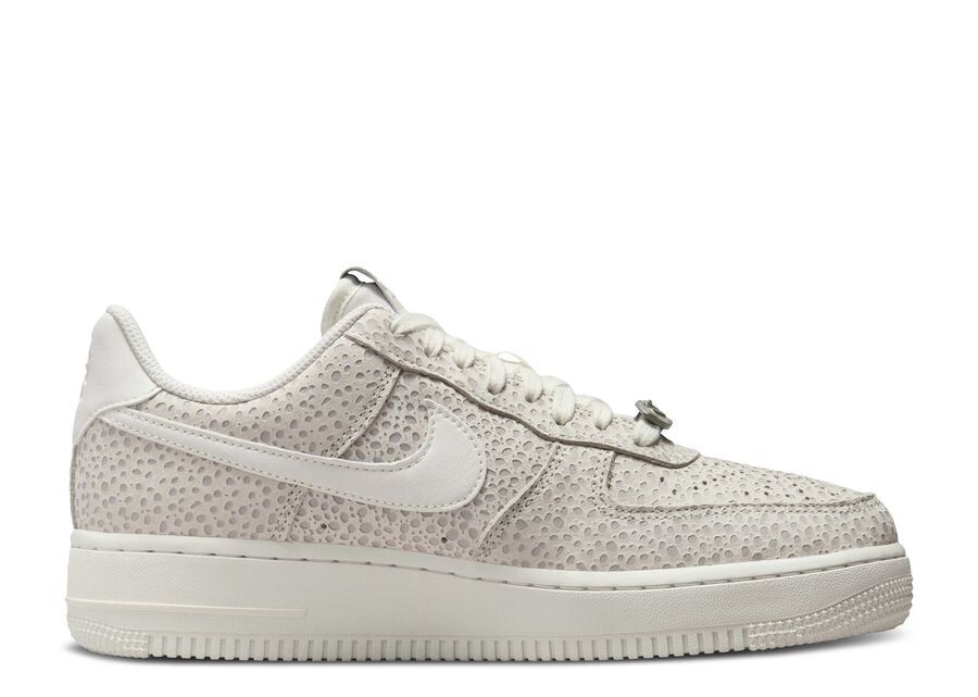 

Кроссовки Nike Wmns Air Force 1, цвет Safari Print Pack Phantom