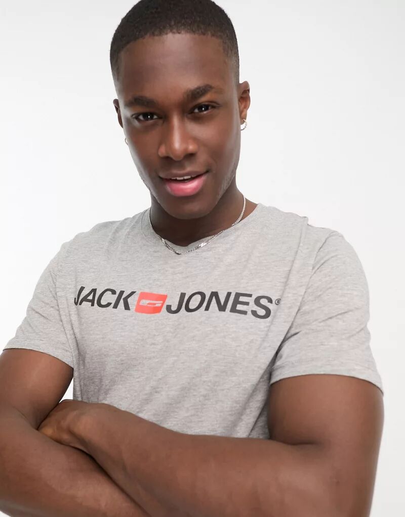 цена Серая футболка с логотипом Jack & Jones