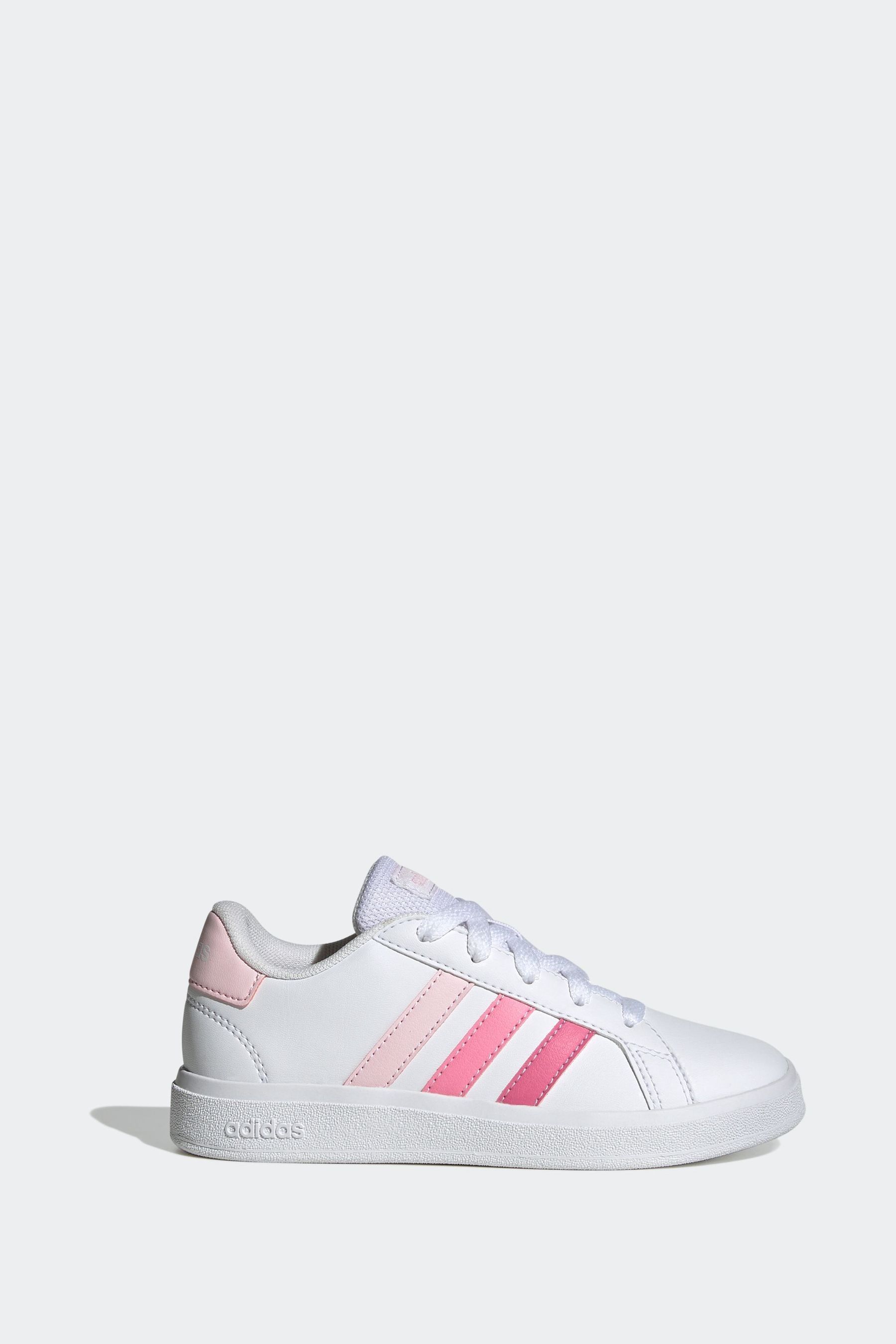 

Большой Корт 20 adidas, белый