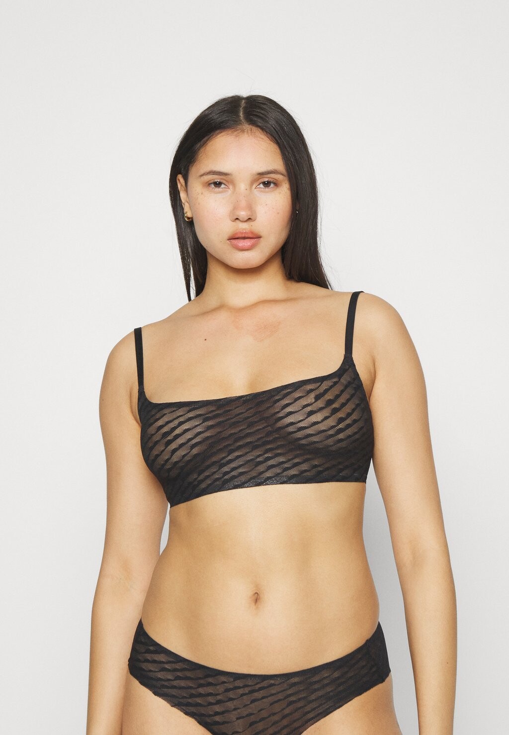 

Удлиненный бюстгальтер Sloggi Lacy Bralette Sloggi, черный