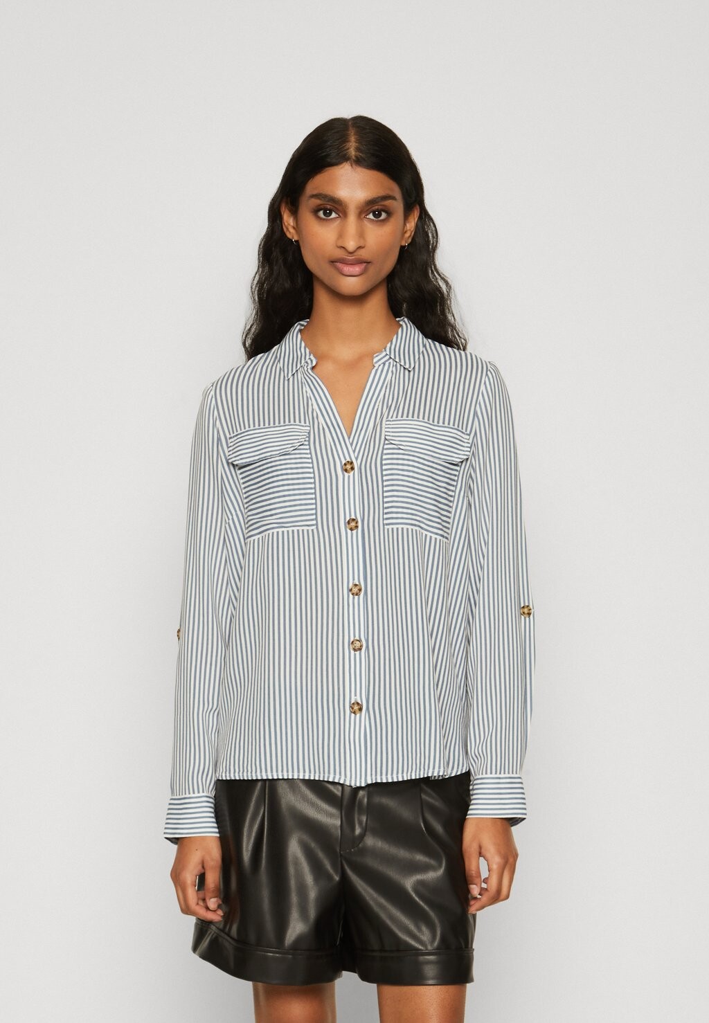 

Рубашка VMBUMPY SHIRT NEW Vero Moda Petite, белый
