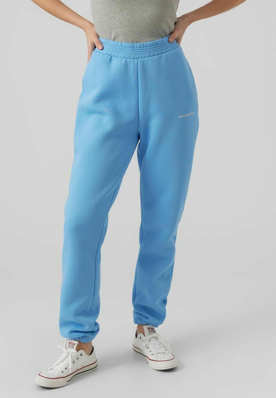 

Низ спортивного костюма Vero Moda