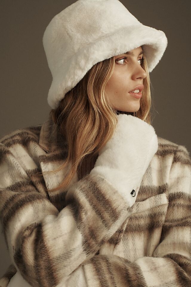 

Панама UGG из искусственного меха, белый
