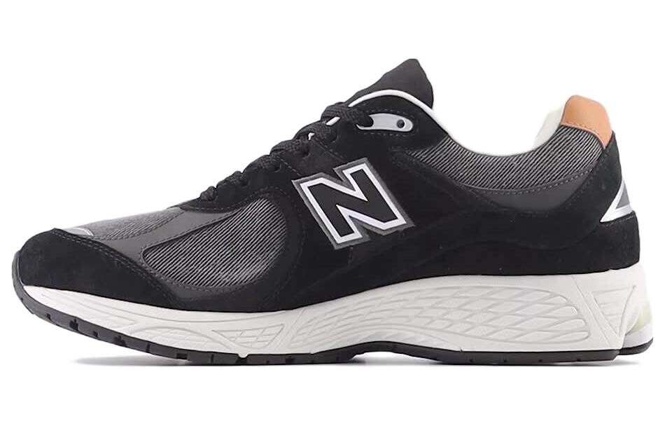 

Кроссовки унисекс New Balance 2002R, черный