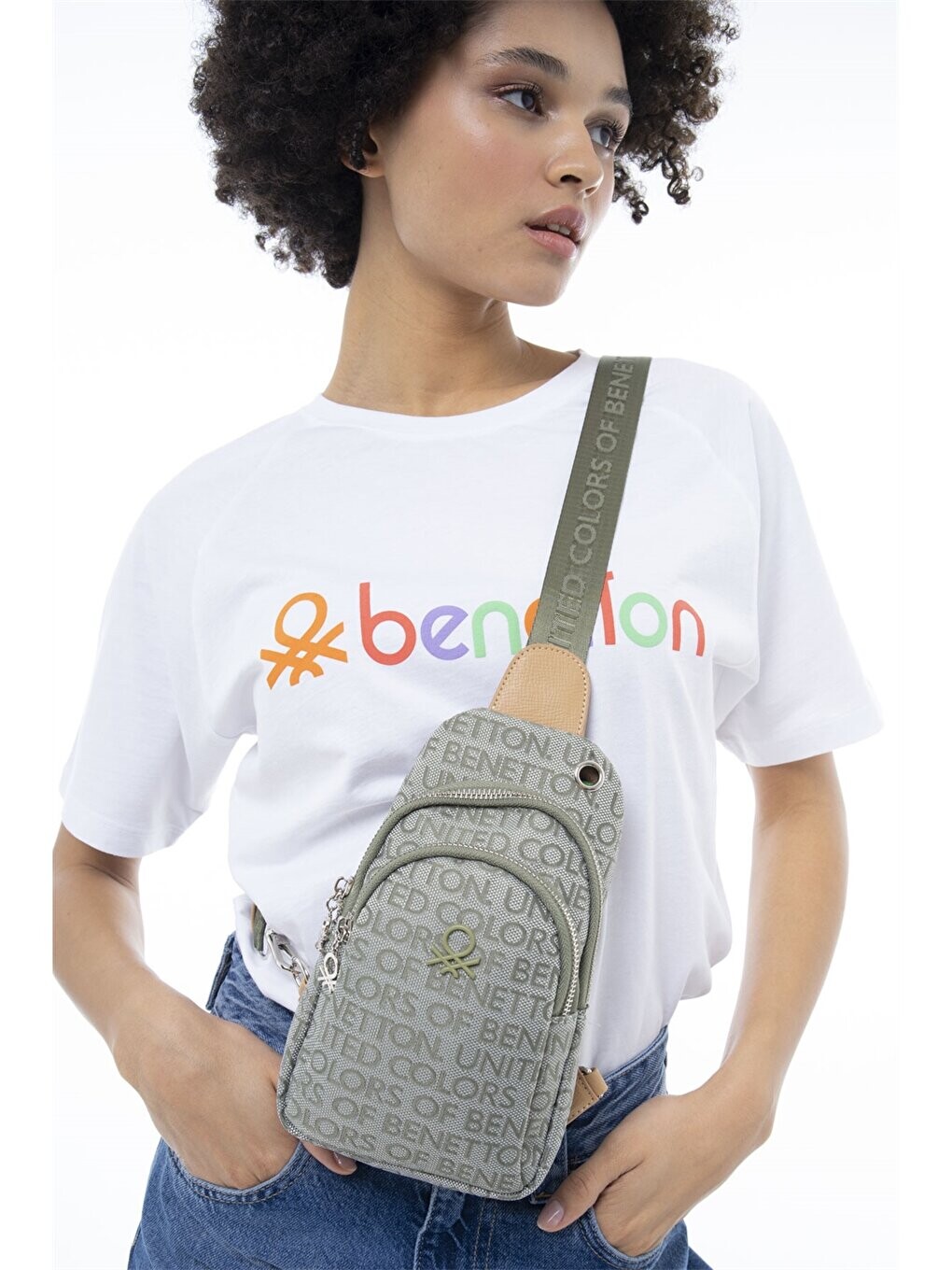 

Женская нагрудная сумка с текстовым принтом BENETTON, зеленый
