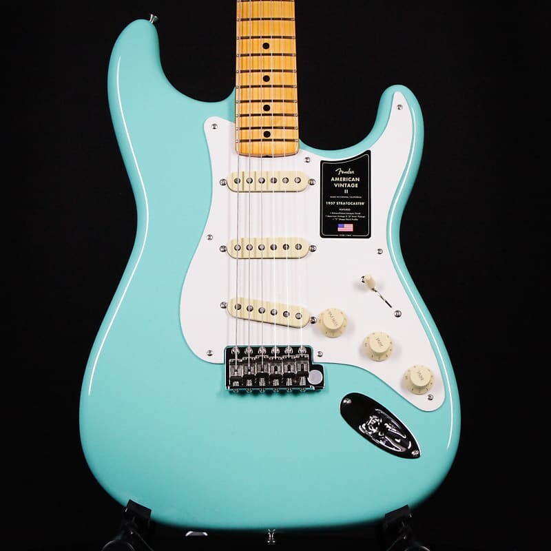 

Электрогитара Fender American Vintage II 1957 / 57 Stratocaster Maple Fingerboard Seafoam Green 2023