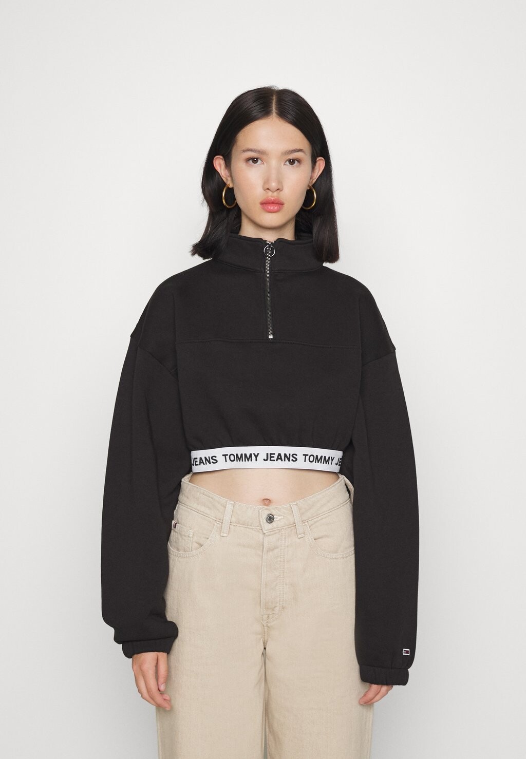

Толстовка Tommy Jeans, черный