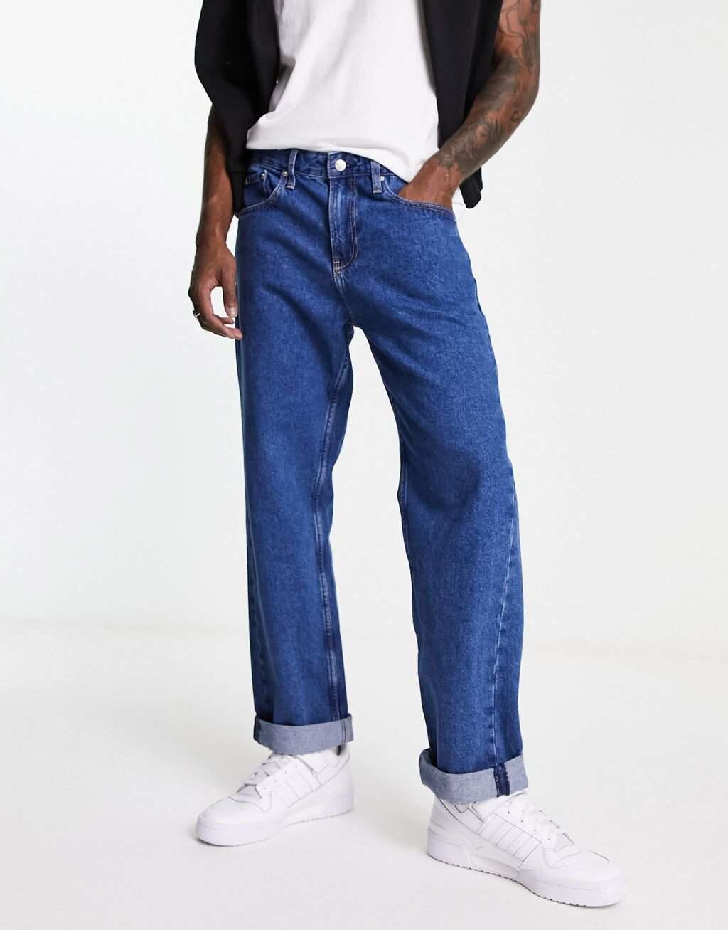 

Темные джинсы прямого кроя в стиле 90-х Calvin Klein Jeans