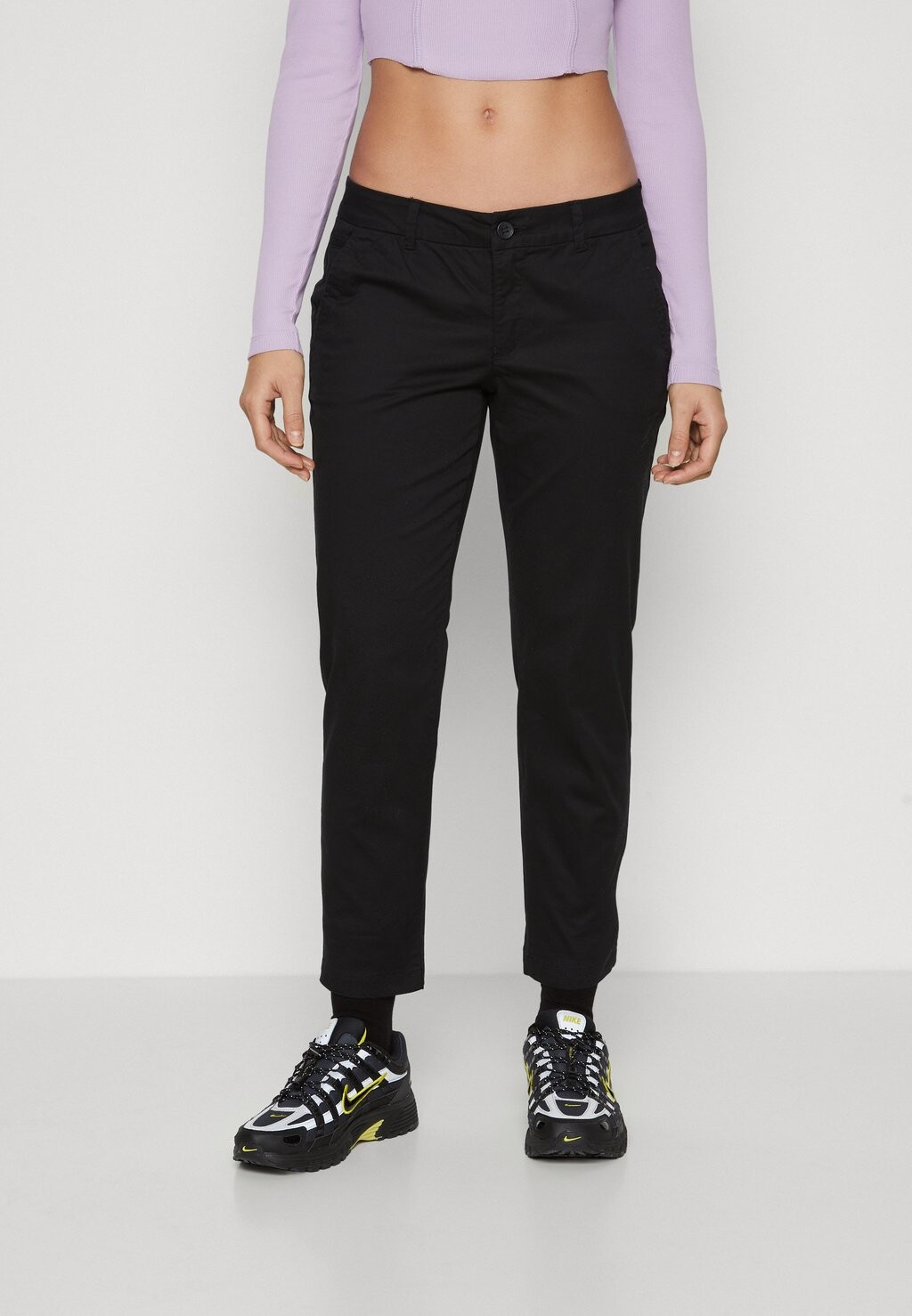 

Чино ONLEVELYN ANKLE ONLY Petite, цвет black