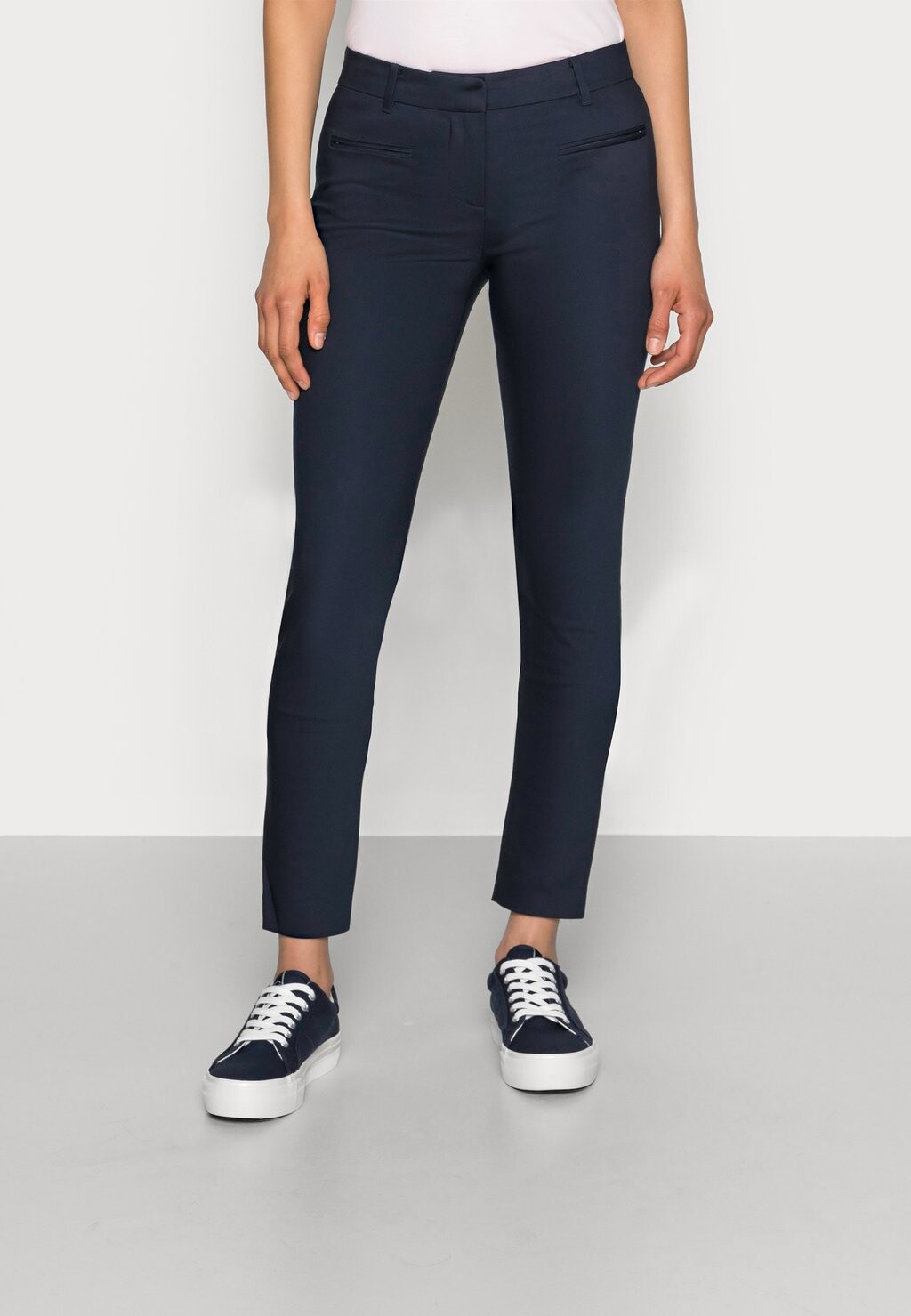

Брюки Tommy Hilfiger Heritage Slim Fit Pants, темно-синий, Синий;черный