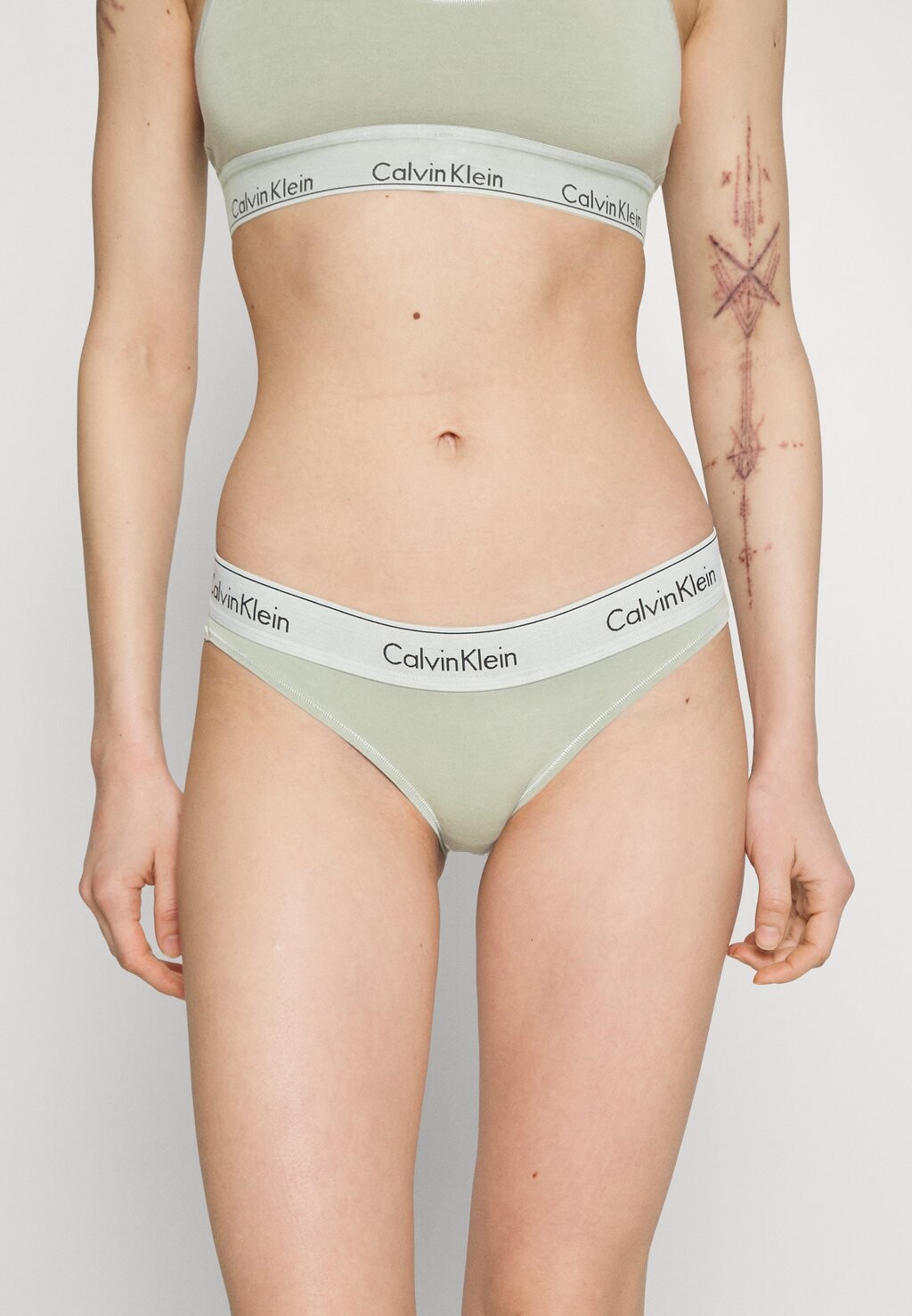 

Трусы Calvin Klein Underwear