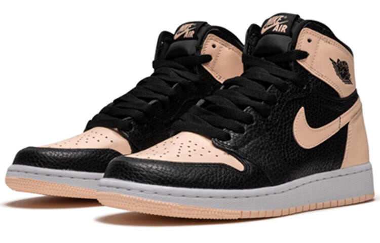 

Кроссовки Air Jordan 1 Retro