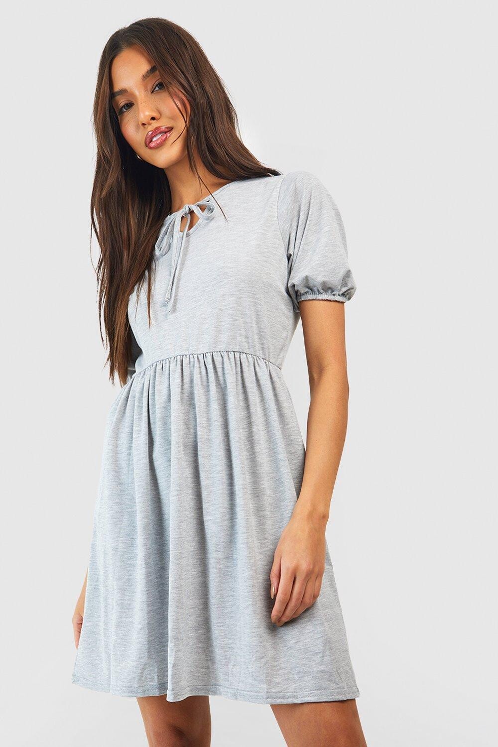

Платье с v-образным вырезом Boohoo, серый