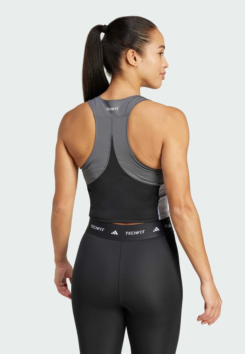 

Топ Techfit Colorblock Crop Tank adidas Performance, черный