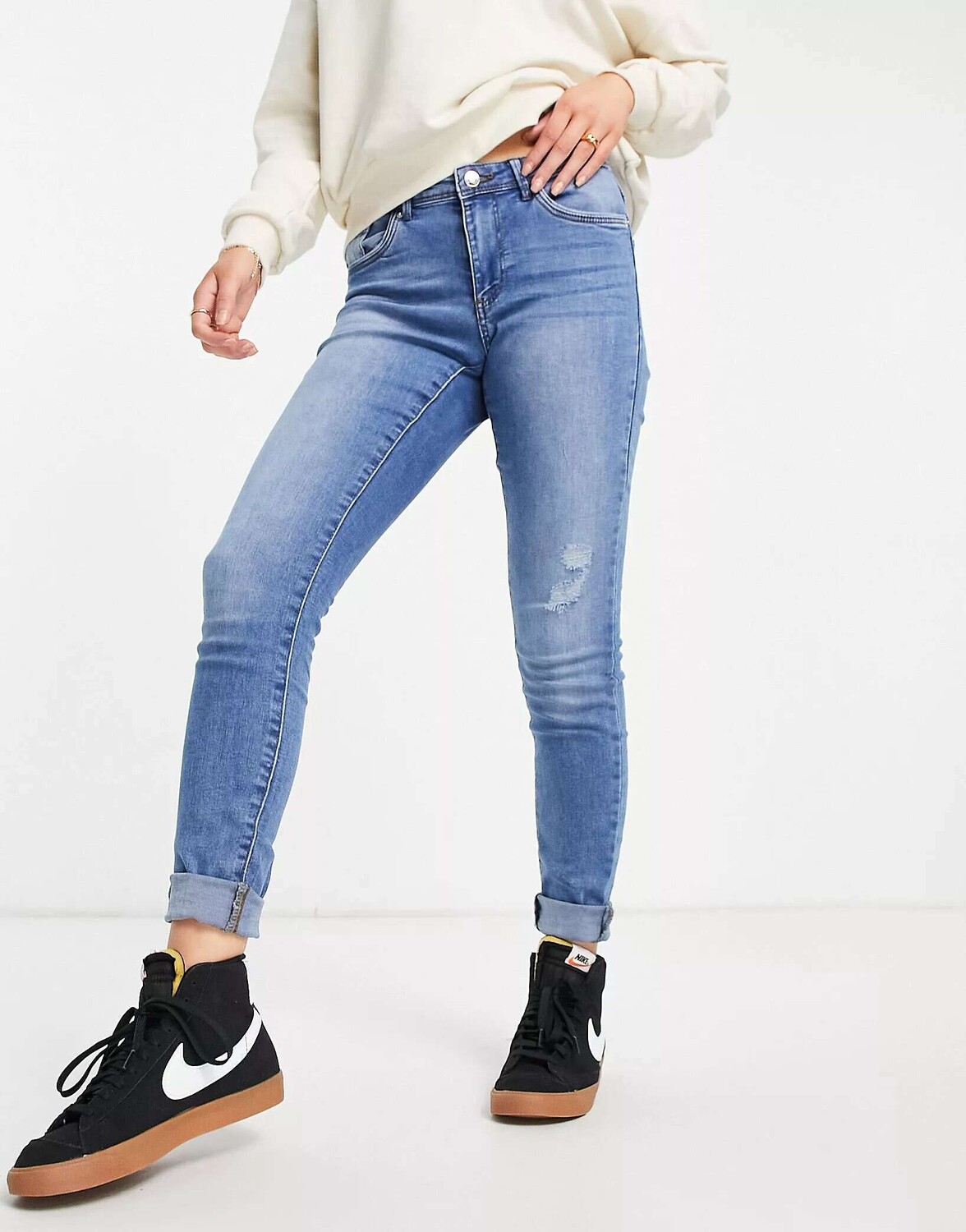

Джинсы скинни Vero Moda Tanya из стираного синего денима