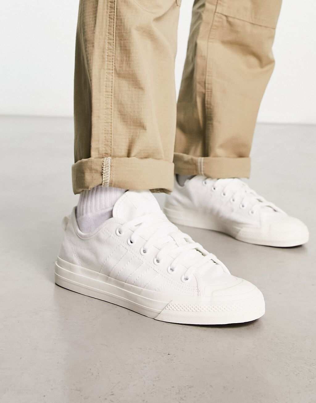 

Белые кроссовки adidas Originals Nizza RF, Белый