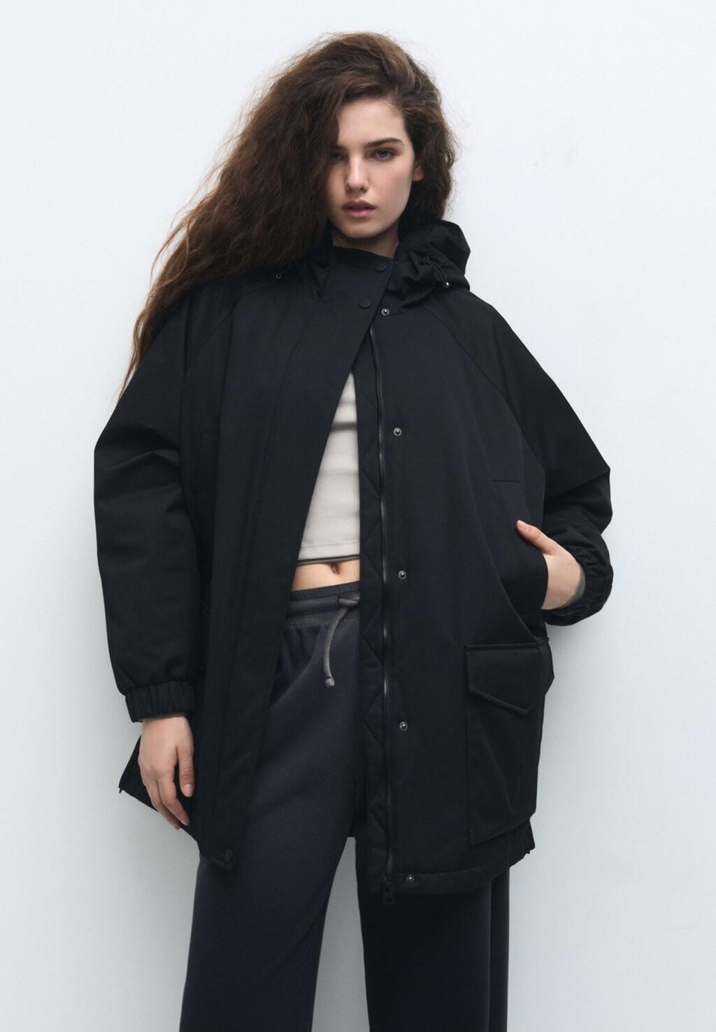 

Парка PULL&BEAR, цвет black