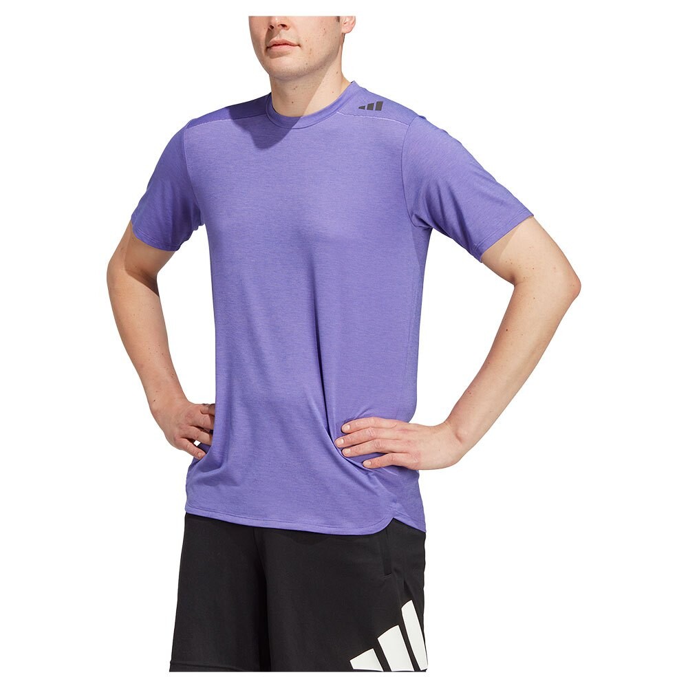 

Футболка adidas D4T Hiit Cs, фиолетовый