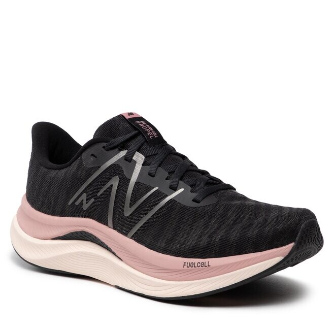 

Кроссовки New Balance FuelCellPropel, черный