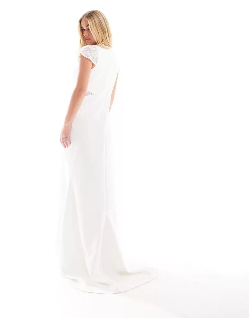 

Белое свадебное платье макси Y.A.S Bridal с короткими рукавами, шлейфом и кружевными деталями