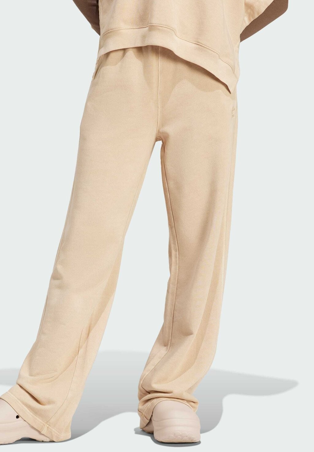 

Спортивные брюки Essentials Plus adidas Originals, цвет magic beige