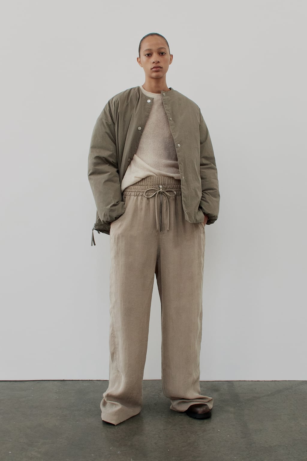 

Короткая фактурная куртка ZARA, серый