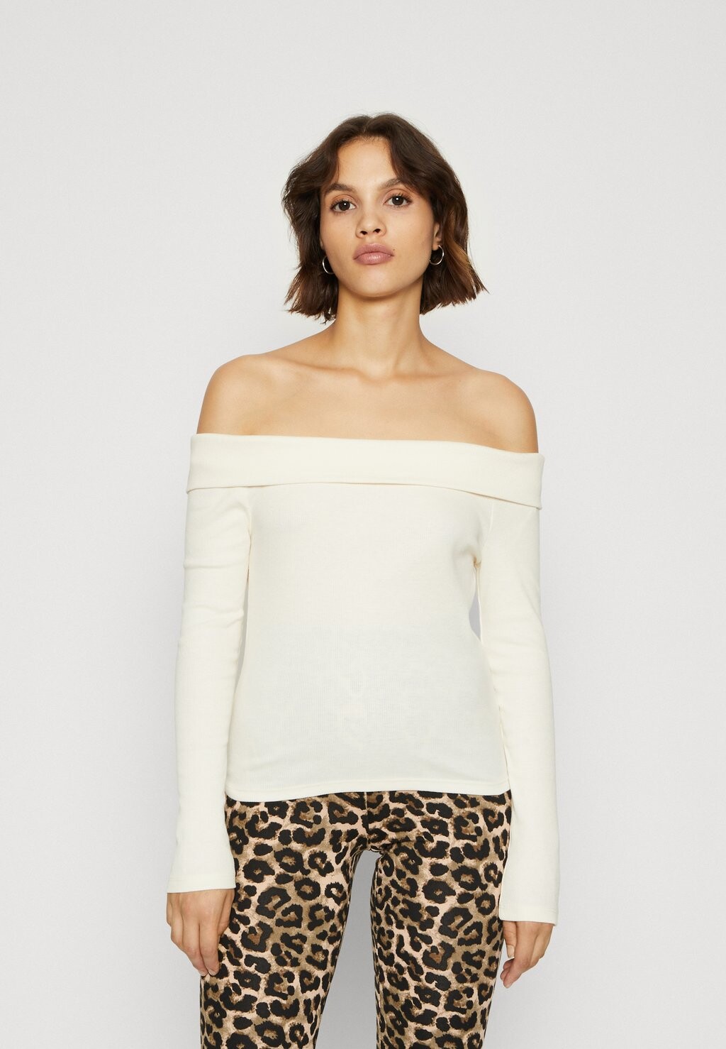 

Футболка с длинным рукавом Nmtoni Off Shoulder Noisy May, цвет pearled ivory