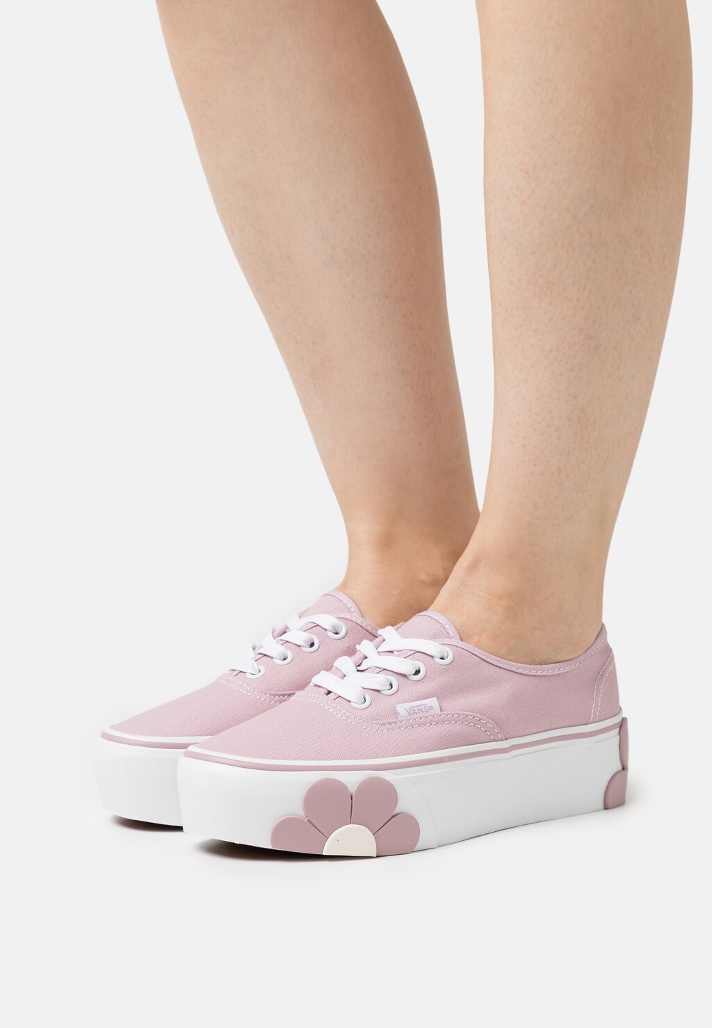 

Кроссовки Vans