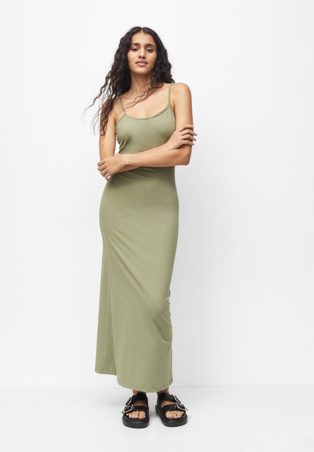 

Длинное платье PULL&BEAR