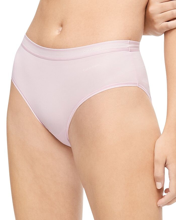 

Хипстер со второй кожей Calvin Klein