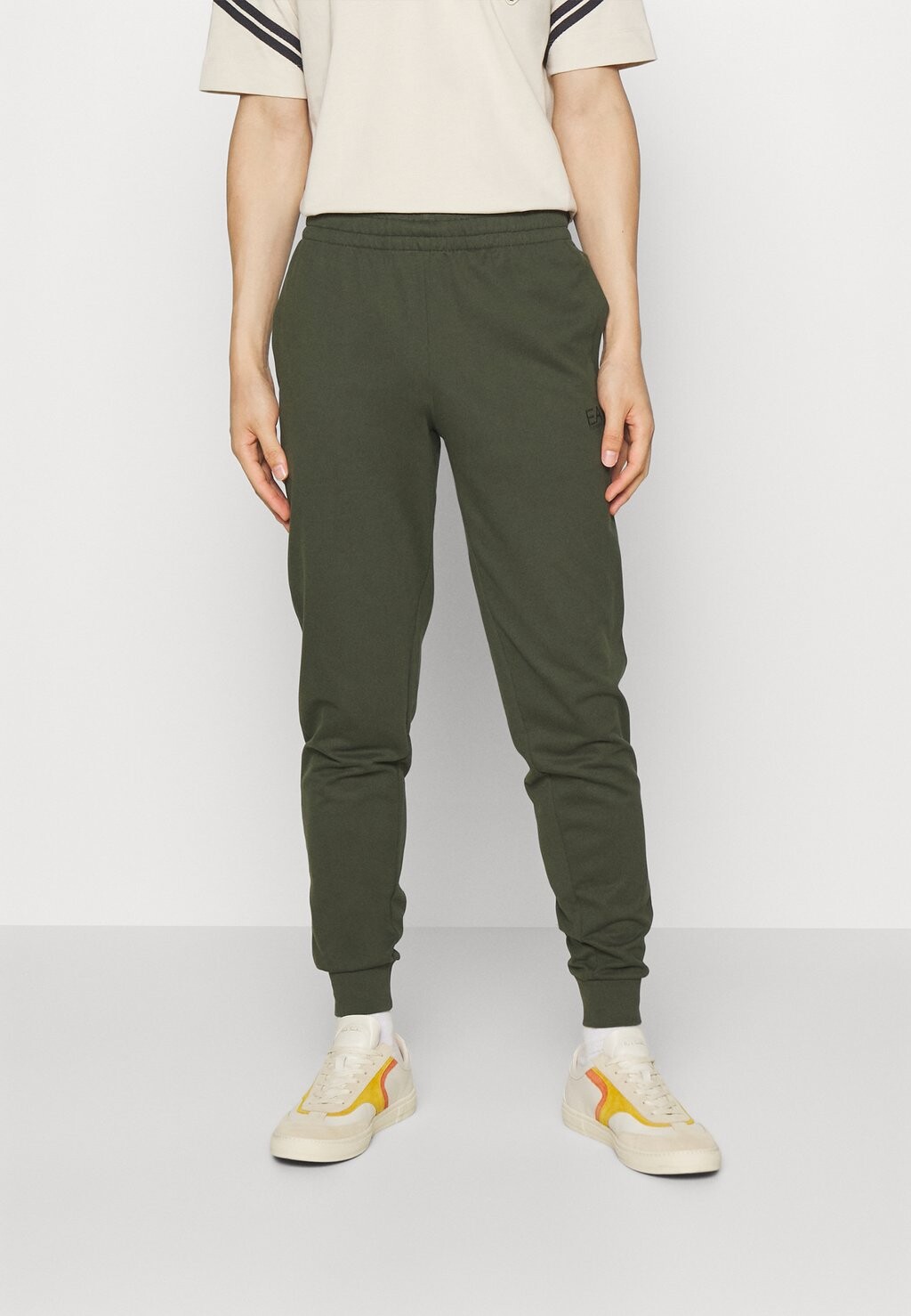

Спортивные брюки БРЮКИ EA7 Emporio Armani, темно-зеленый
