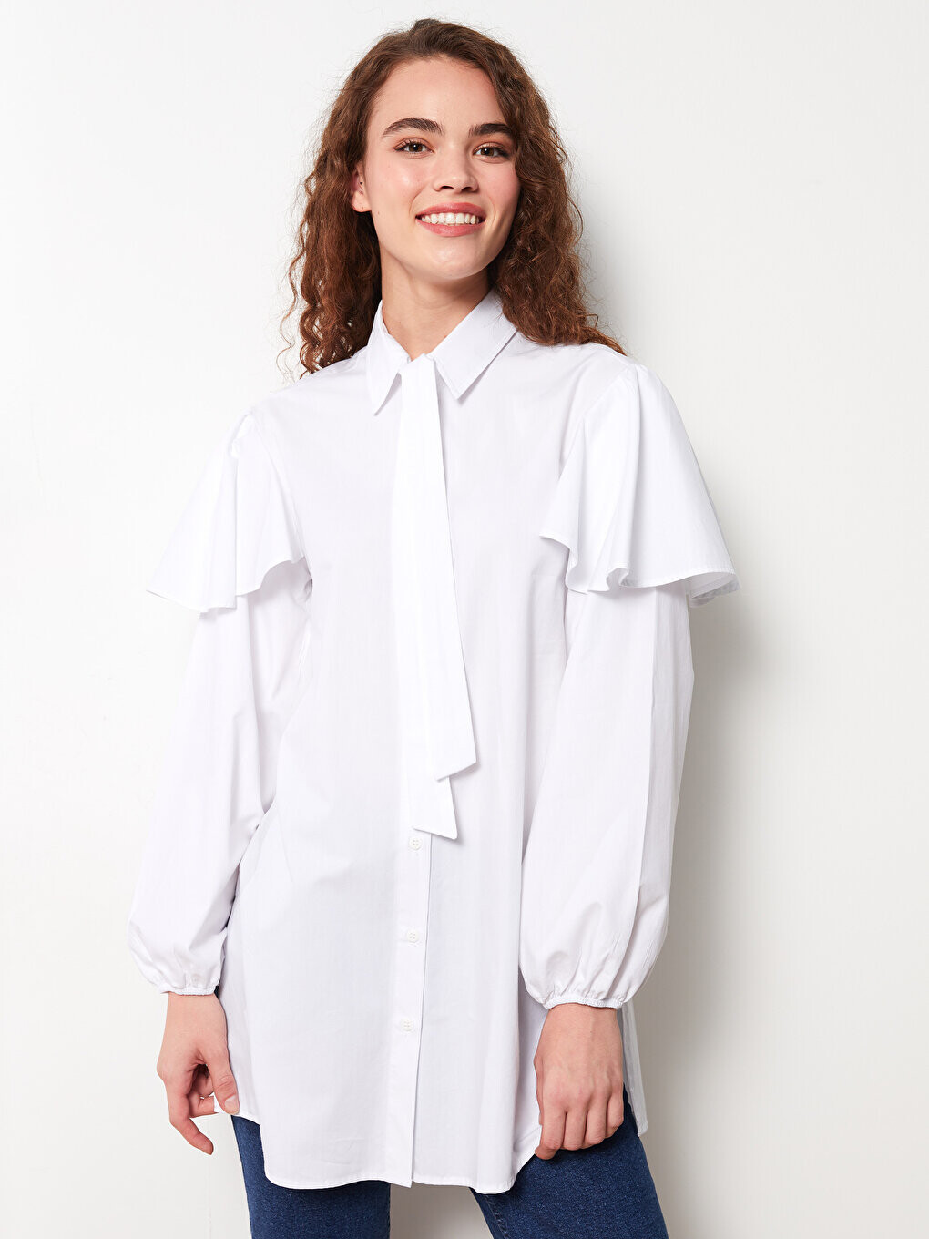 

Простая женская рубашка-туника из поплина с длинными рукавами LCW Modest, экрю.